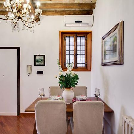 Stunning Pantheon Apartment Roma Quarto foto