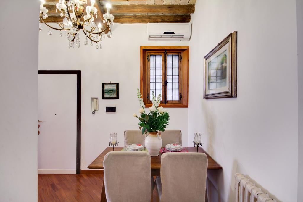 Stunning Pantheon Apartment Roma Quarto foto