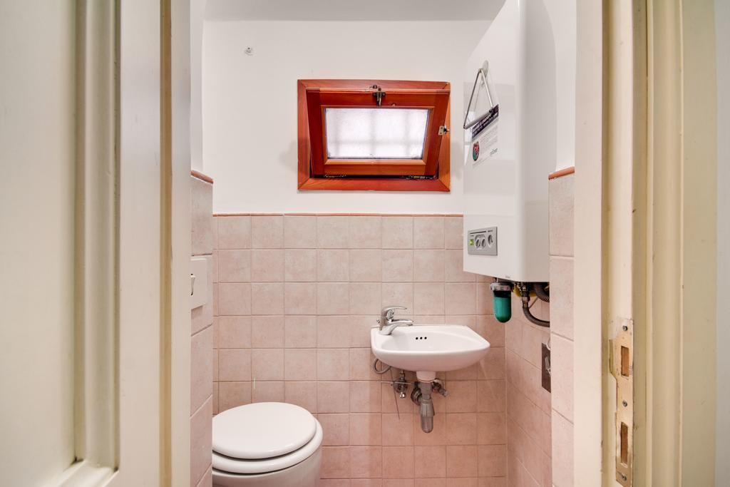 Stunning Pantheon Apartment Roma Quarto foto