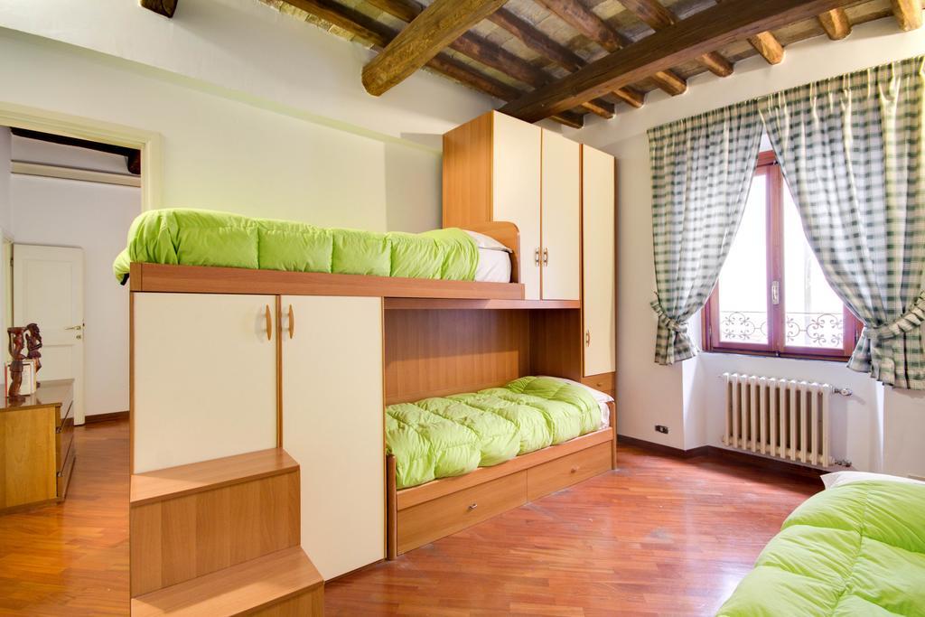 Stunning Pantheon Apartment Roma Quarto foto